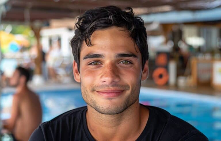 12 Signs a Guy Is Trying to Make You Jealous