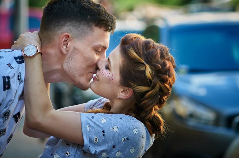 12 Things Cheaters Have in Common