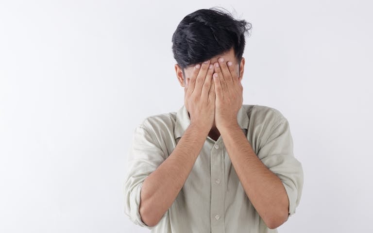 How to Make a Narcissist Feel Insecure: 14 Genius Moves