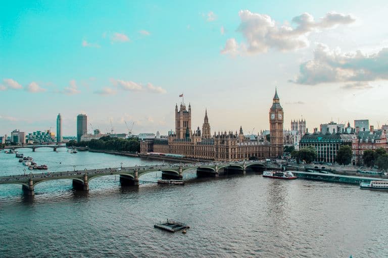 UK Parliament Rejects Assisted Dying Bill After Emotional Debate Over Protecting Vulnerable People